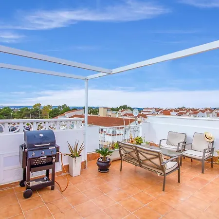 2 Bedroom Awesome In El Chaparral